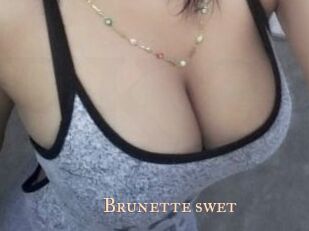 Brunette_swet