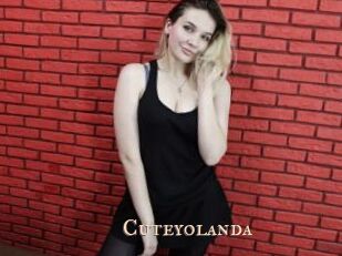 cuteyolanda Pink Center Fold