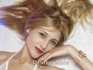 Daniela_moon