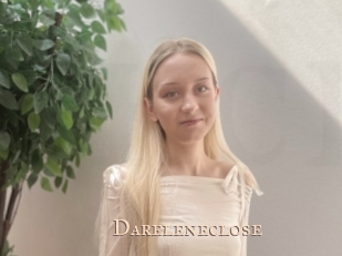 Dareleneclose