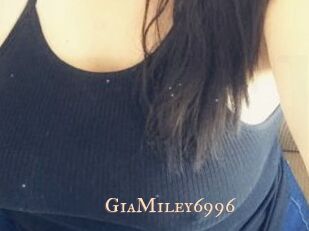 GiaMiley6996