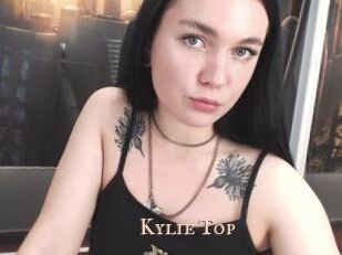 Kylie_Top