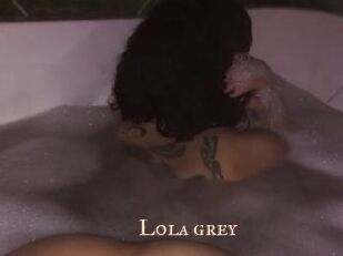 Lola_grey