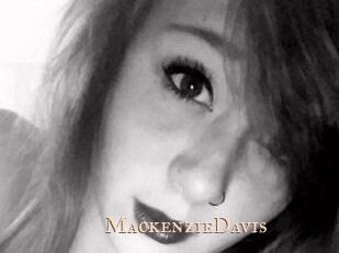 Mackenzie_Davis