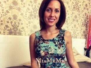 MiaMrMr