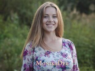 MonikaDee