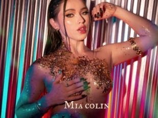 Mia_colin