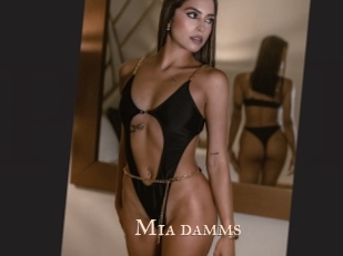 Mia_damms