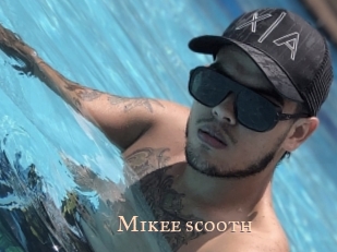 Mikee_scooth