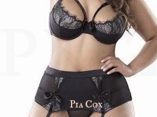Pia_Cox