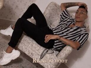 Ricardo_hoot