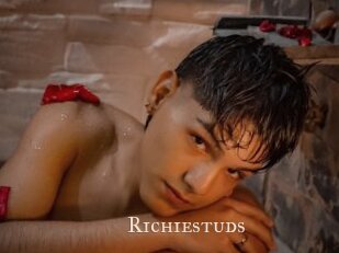 Richiestuds
