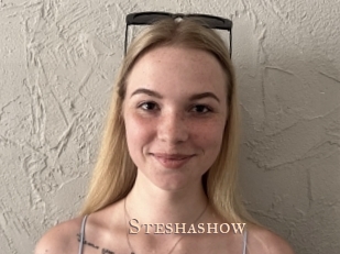 steshashow Pink Center Fold