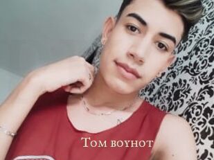 Tom_boyhot
